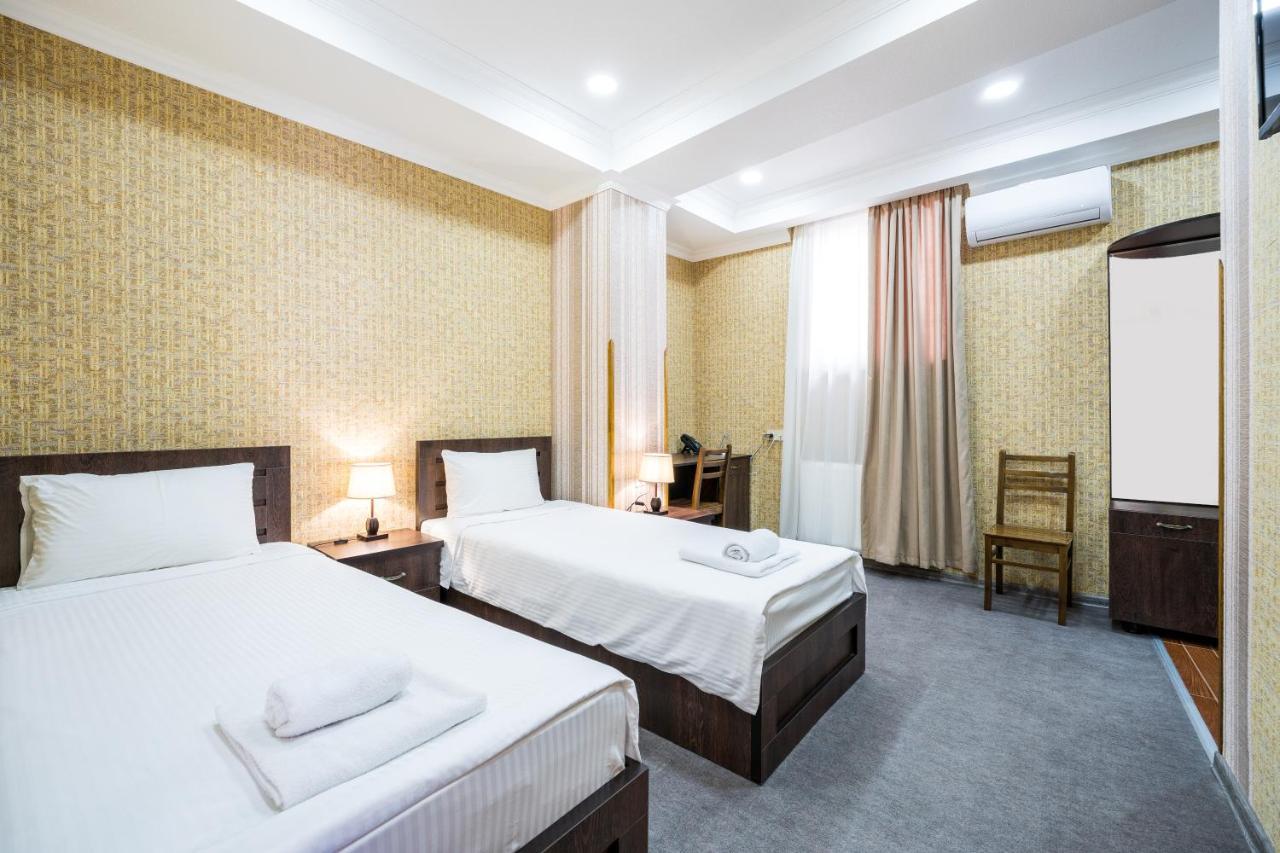 Georgian House Hotel Koetaisi Buitenkant foto