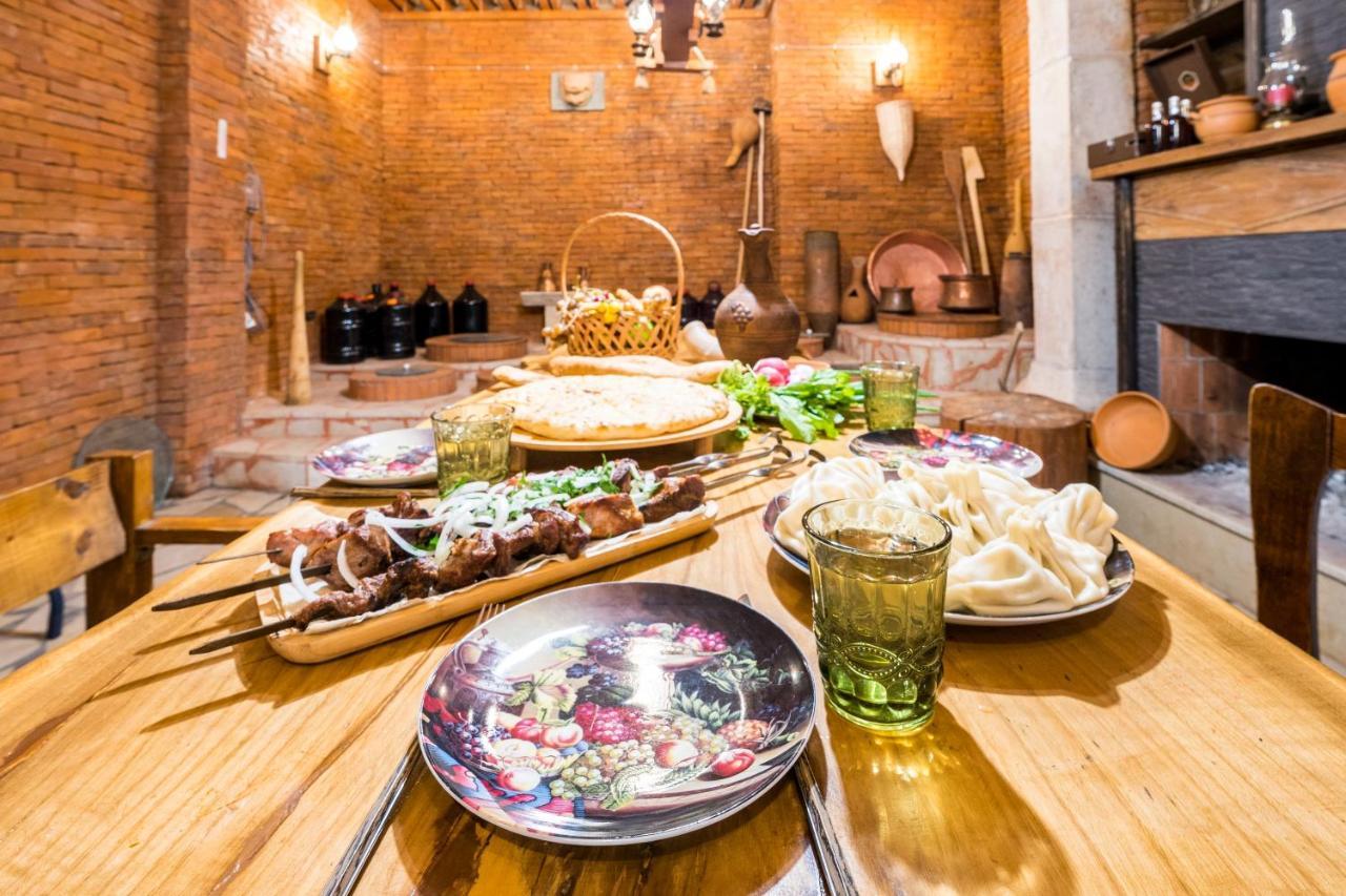 Georgian House Hotel Koetaisi Buitenkant foto