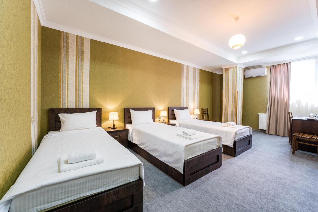 Georgian House Hotel Koetaisi Buitenkant foto